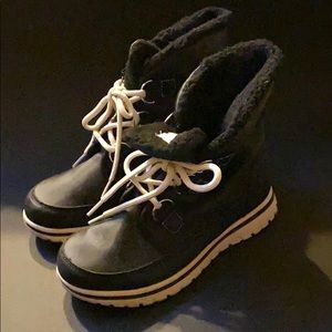 Black rainboot women’s size 6
